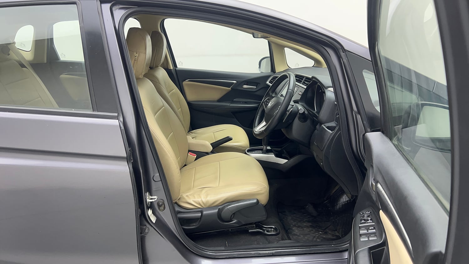 Used 2019 Honda Jazz VX CVT Petrol Petrol Automatic interior RIGHT SIDE FRONT DOOR CABIN VIEW