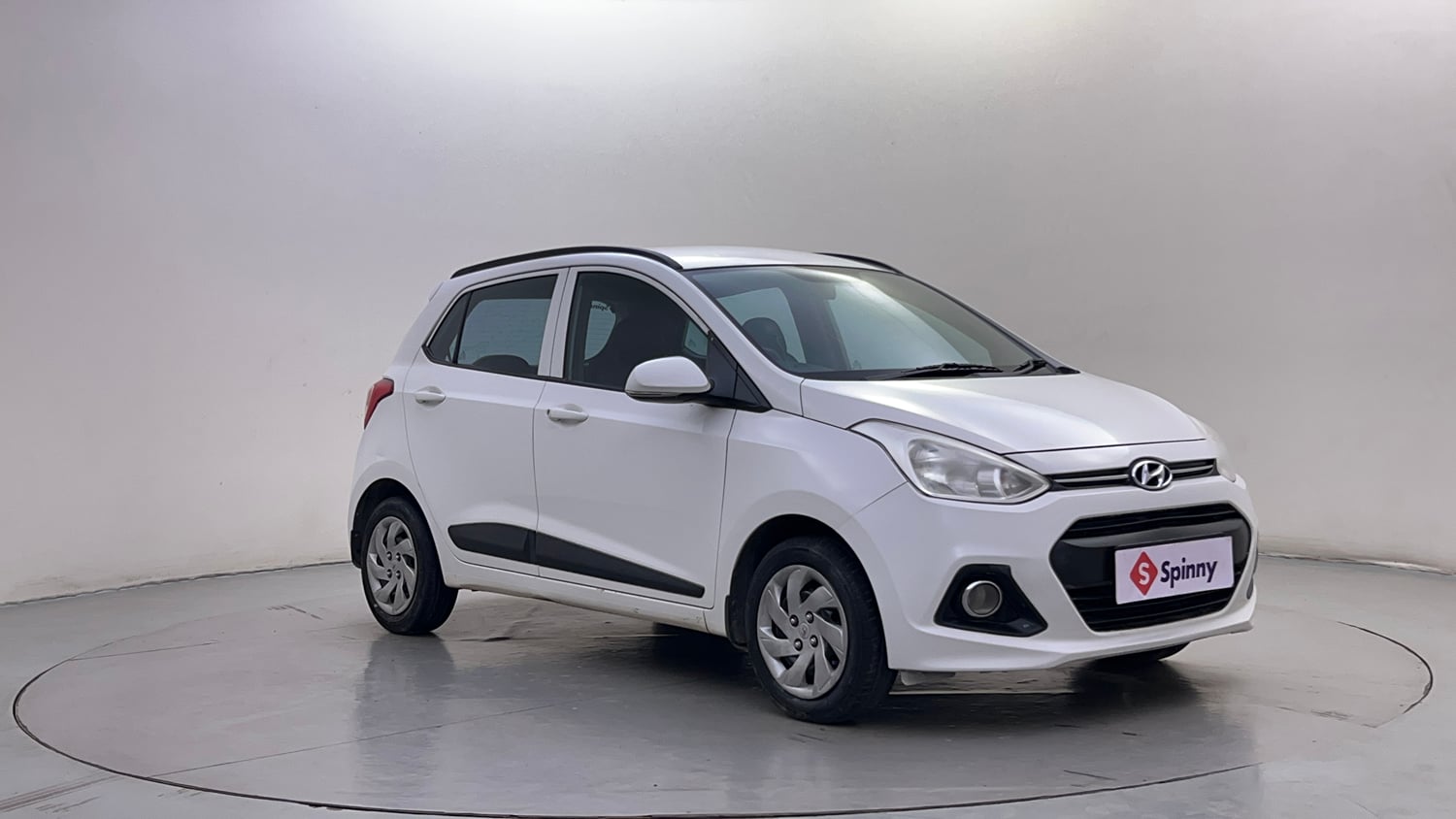 Used 2017 Hyundai Grand i10 Sportz 1.2 Kappa VTVT Petrol Manual exterior RIGHT FRONT CORNER VIEW
