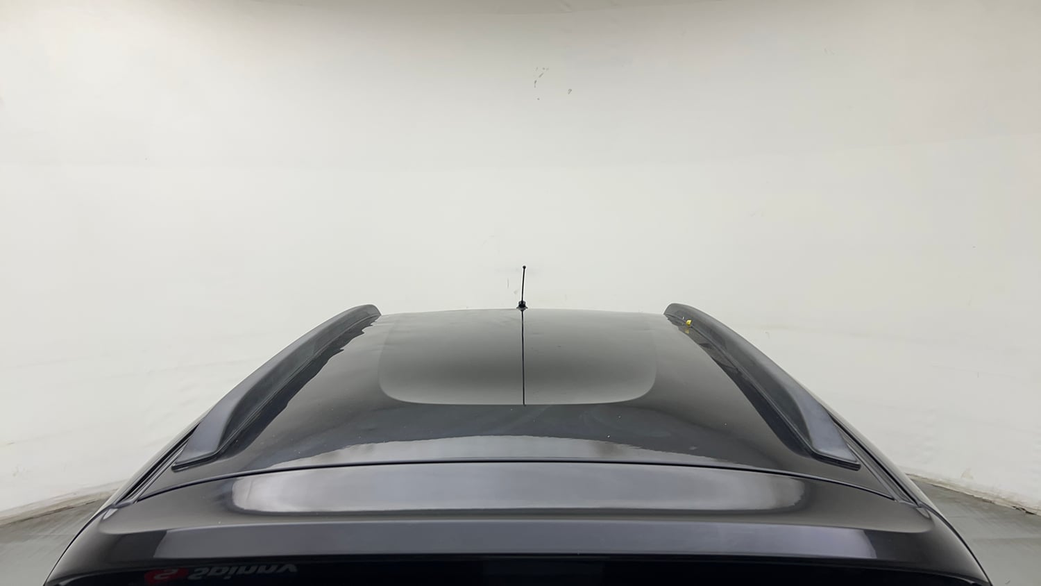 Used 2022 Renault Kwid Climber Dual Tone Petrol Manual exterior EXTERIOR ROOF VIEW