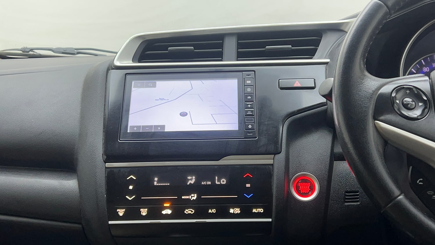 Used 2019 Honda Jazz VX CVT Petrol Petrol Automatic interior MUSIC SYSTEM & AC CONTROL VIEW