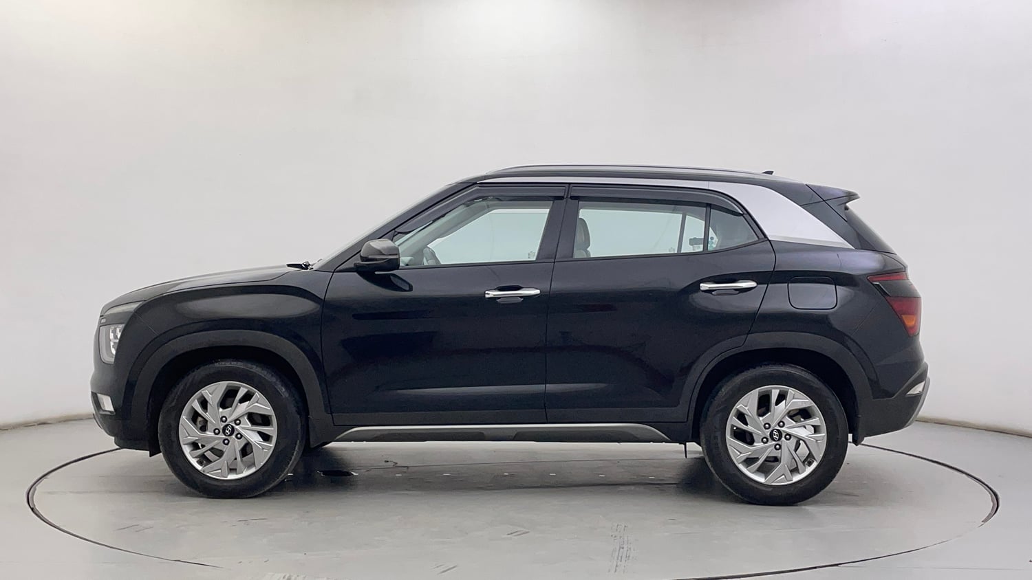 Used 2023 Hyundai Creta SX 1.5 Petrol IVT Petrol Automatic exterior LEFT SIDE VIEW