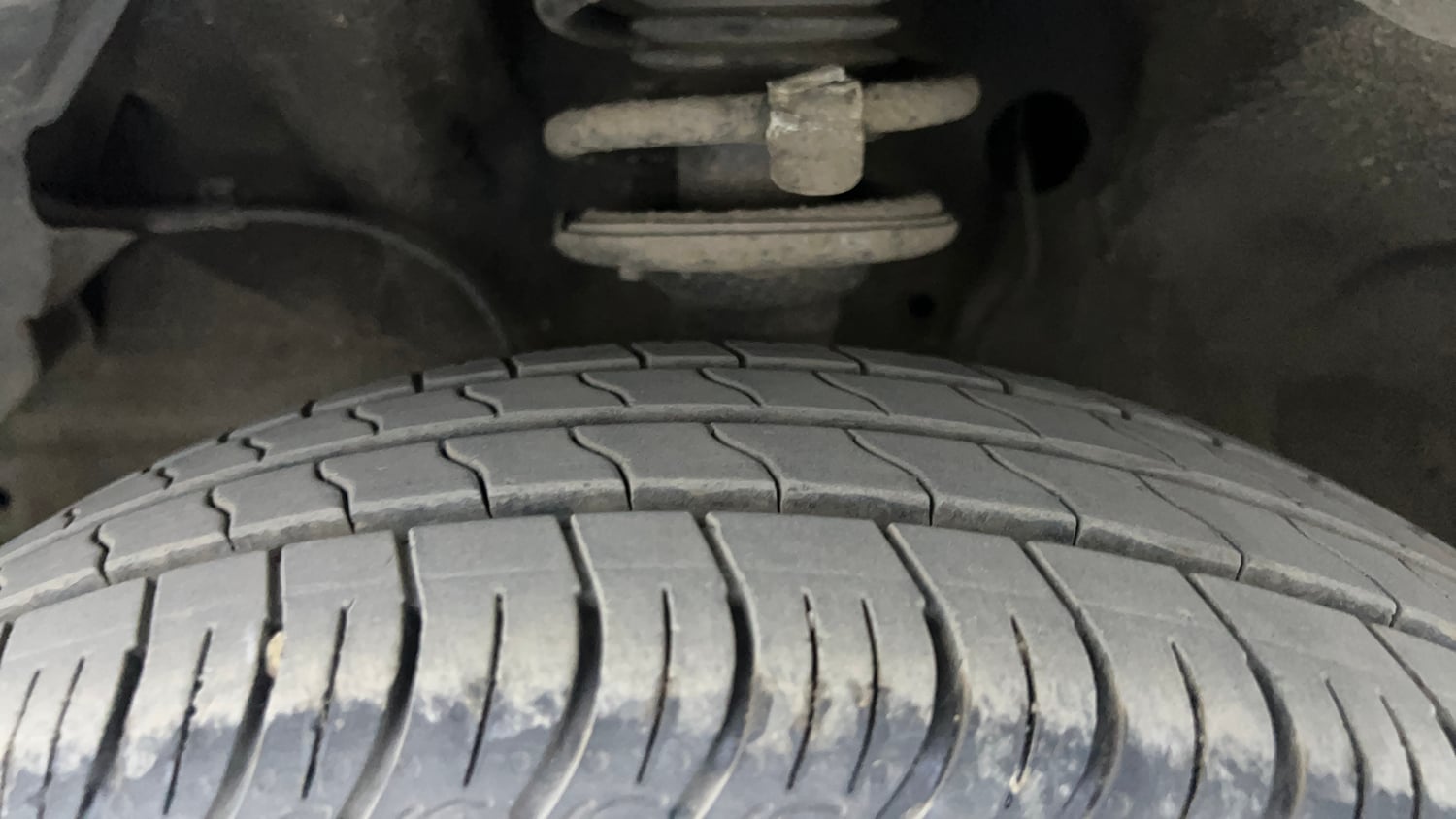 Used 2020 Maruti Suzuki S-Presso VXi Petrol Manual tyres LEFT FRONT TYRE TREAD VIEW
