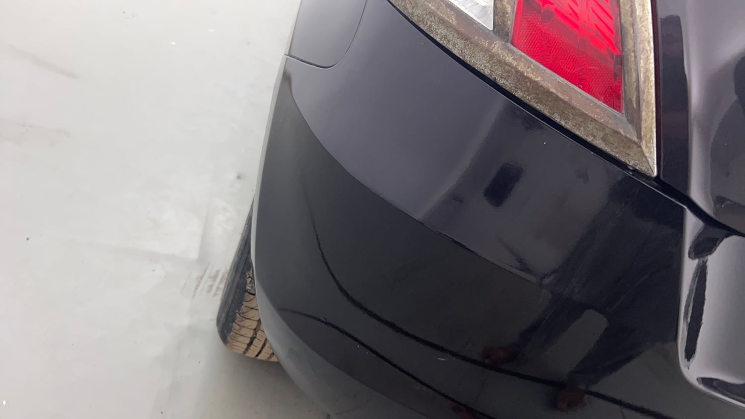 Used 2015 Maruti Suzuki Swift LXi Petrol Manual dents MINOR SCRATCH