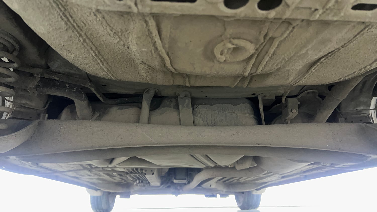 Used 2019 Honda Amaze 1.2 V CVT Petrol Petrol Automatic extra REAR UNDERBODY VIEW (TAKEN FROM REAR)