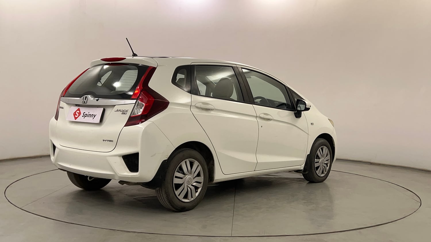 Used 2015 Honda Jazz SV Petrol Petrol Manual exterior RIGHT REAR CORNER VIEW