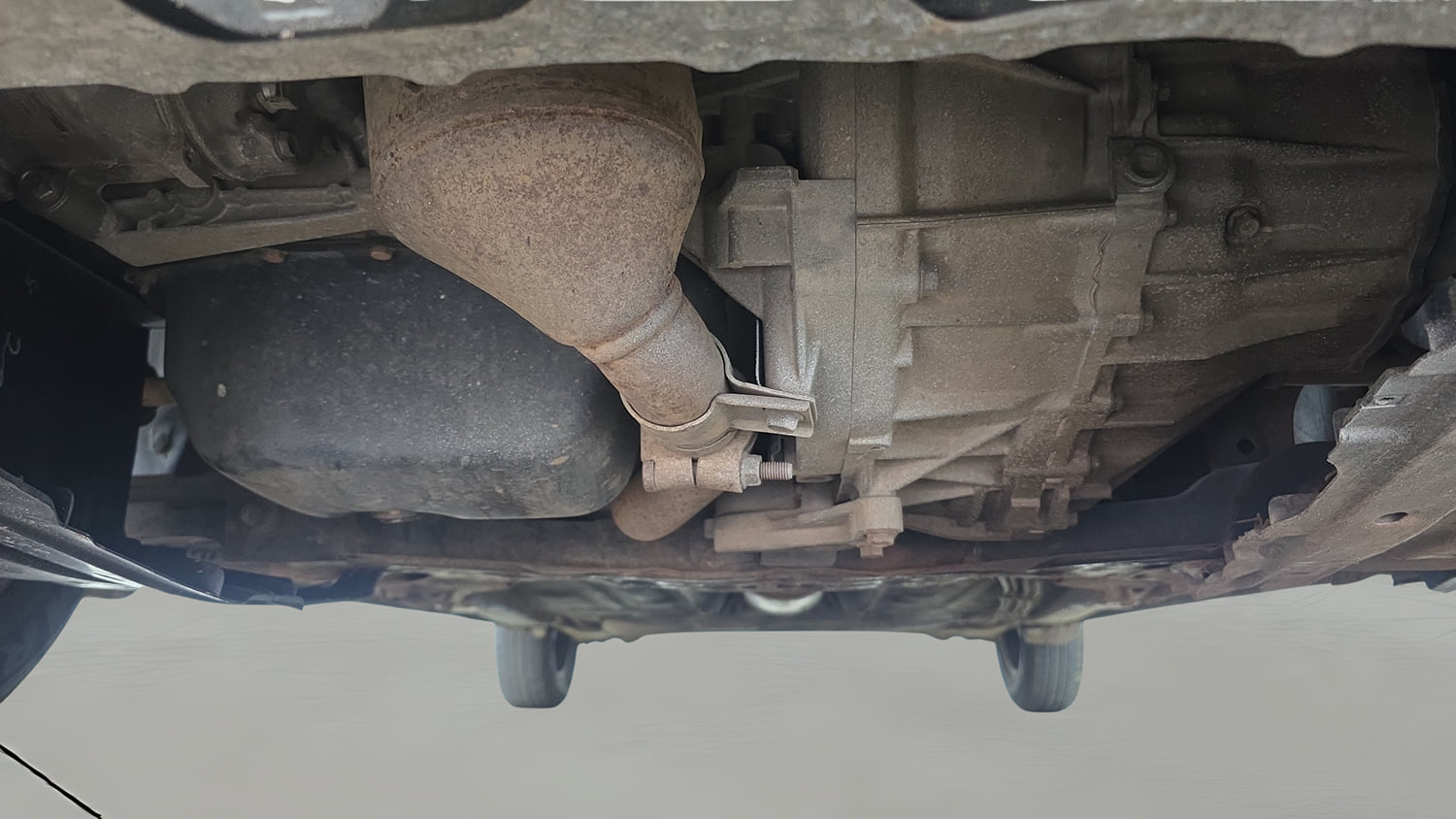 Used 2018 Maruti Suzuki Swift VDi Diesel Manual extra FRONT LEFT UNDERBODY VIEW