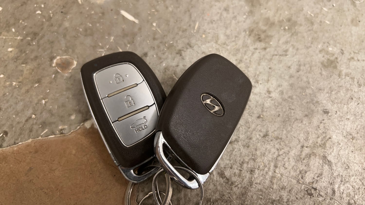Used 2016 Hyundai Grand i10 Asta AT 1.2 Kappa VTVT Petrol Automatic extra CAR KEY VIEW