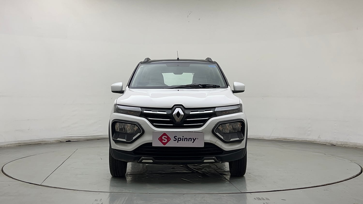 Used 2022 Renault Kwid Climber Dual Tone Petrol Manual exterior FRONT VIEW