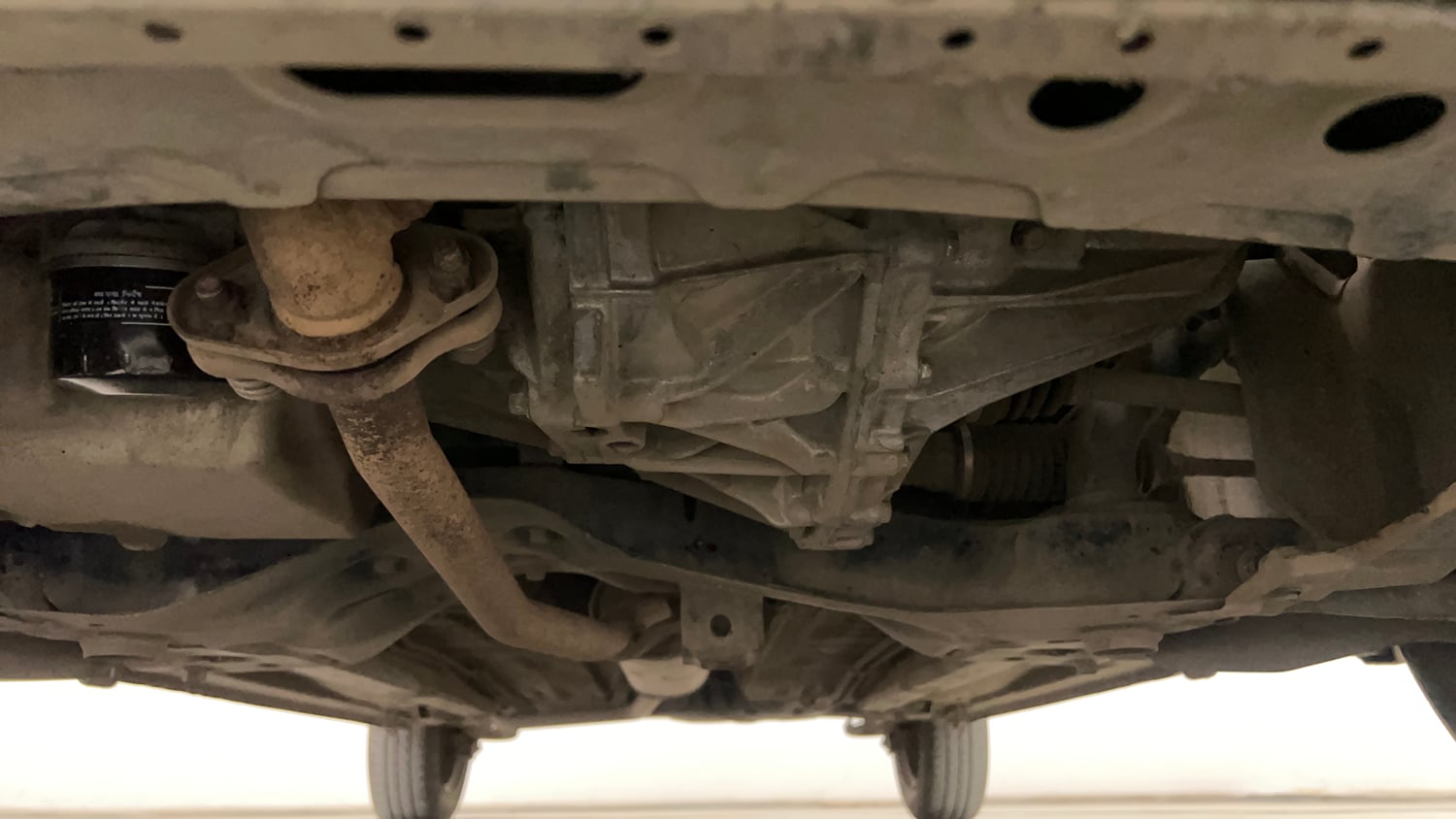 Used 2015 Maruti Suzuki Celerio VXi AMT Petrol Automatic extra FRONT LEFT UNDERBODY VIEW