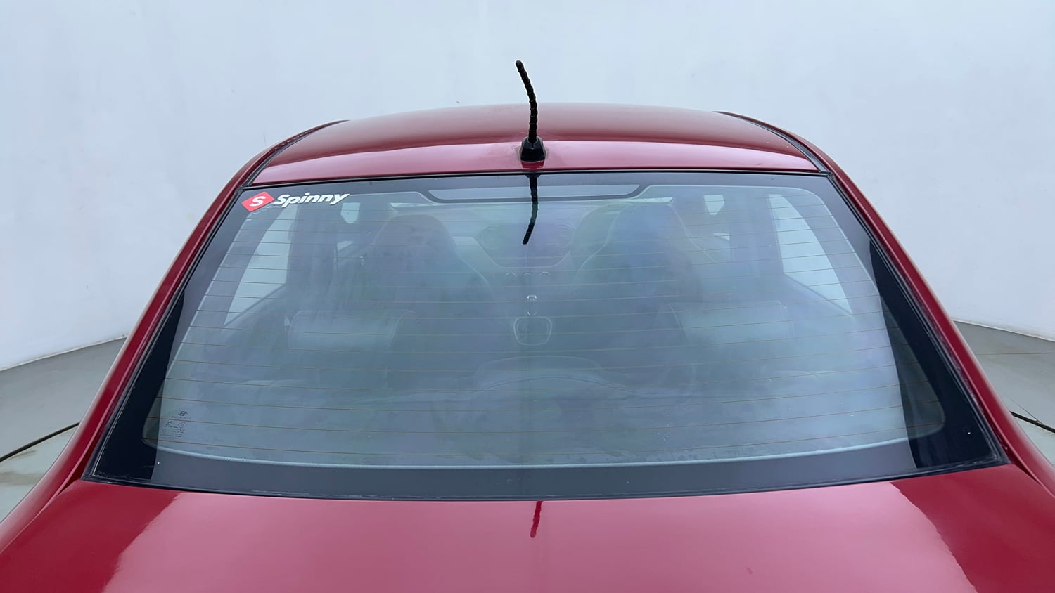 Used 2015 Hyundai Xcent SX 1.2 Petrol Manual exterior BACK WINDSHIELD VIEW