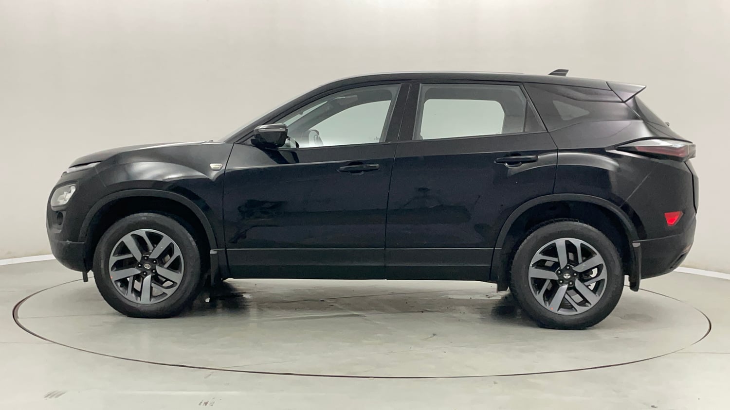 Used 2024 Tata Harrier XZA Plus (O) Dark Edition Diesel Automatic exterior LEFT SIDE VIEW
