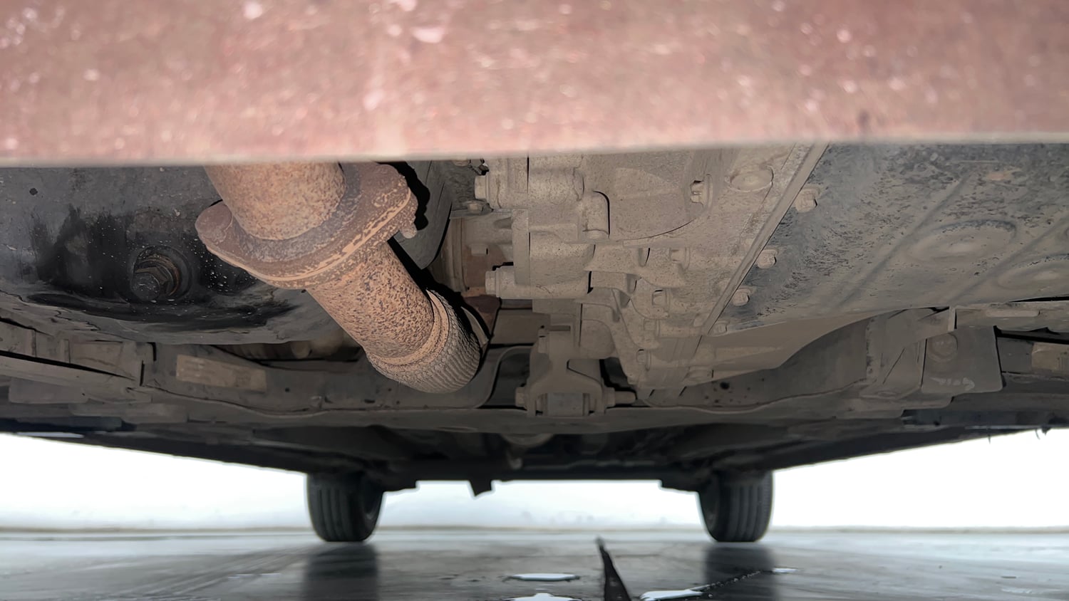 Used 2022 Tata Altroz XZA Petrol Petrol Automatic extra FRONT LEFT UNDERBODY VIEW