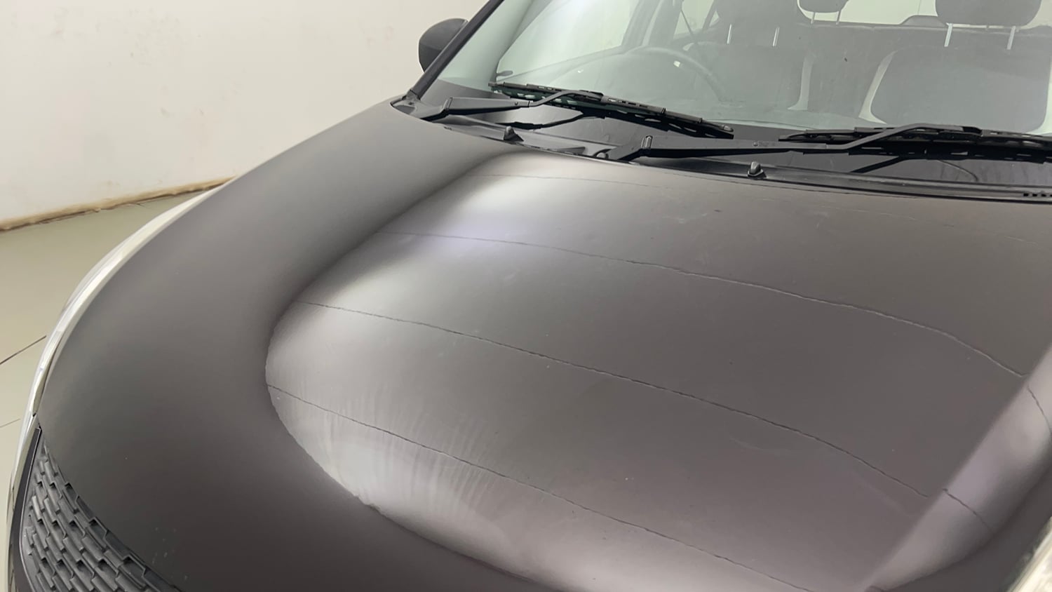 Used 2015 Maruti Suzuki Swift LXi Petrol Manual dents MINOR SCRATCH