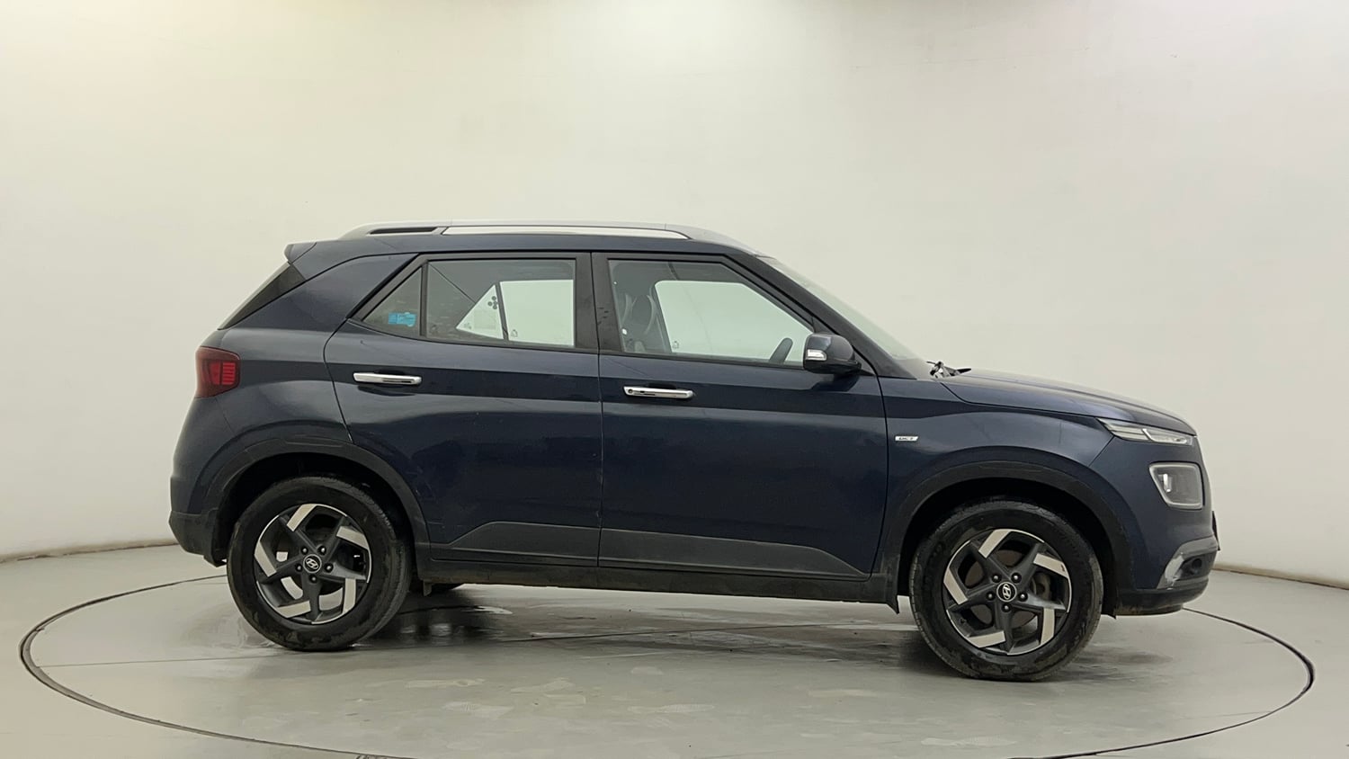 Used 2019 Hyundai Venue SX Plus 1.0 Turbo DCT Petrol Automatic exterior RIGHT SIDE VIEW