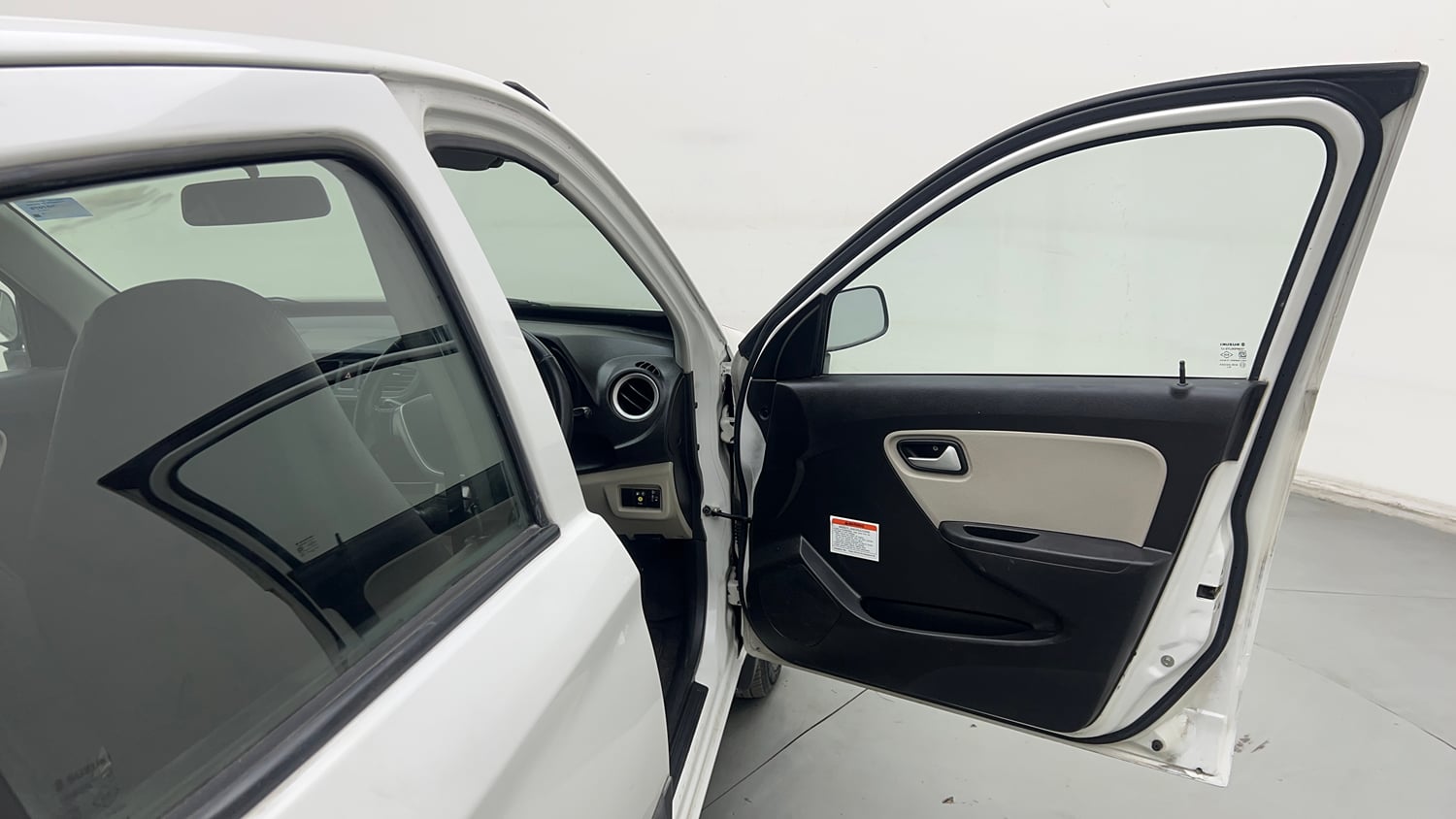 Used 2020 Maruti Suzuki Alto 800 LXi CNG Cng Manual interior RIGHT FRONT DOOR OPEN VIEW