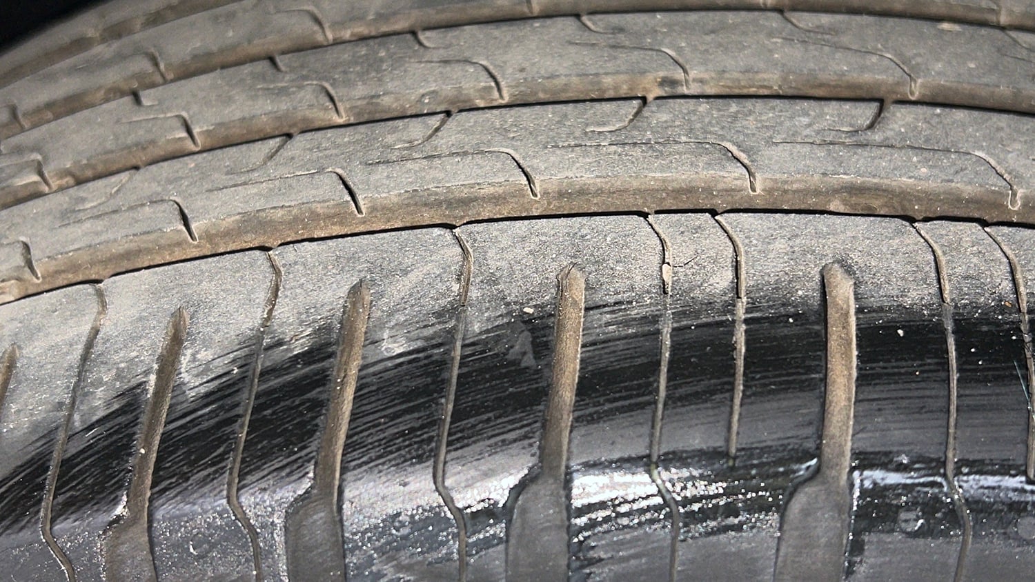 Used 2018 Maruti Suzuki Baleno Zeta 1.3 Diesel Manual tyres LEFT REAR TYRE TREAD VIEW
