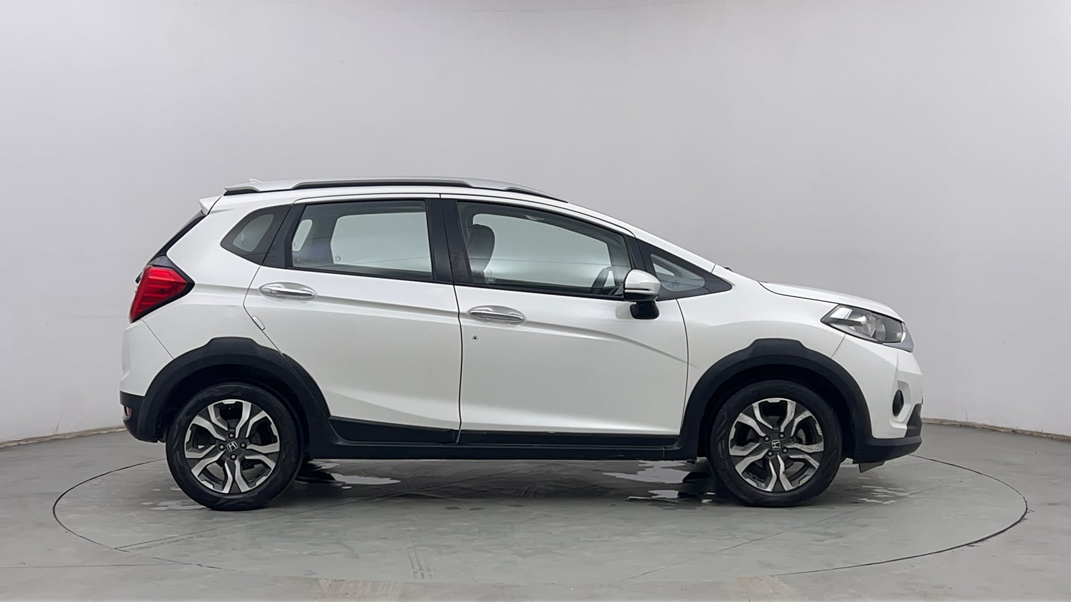 Used 2019 Honda WR-V VX MT Petrol Petrol Manual exterior RIGHT SIDE VIEW