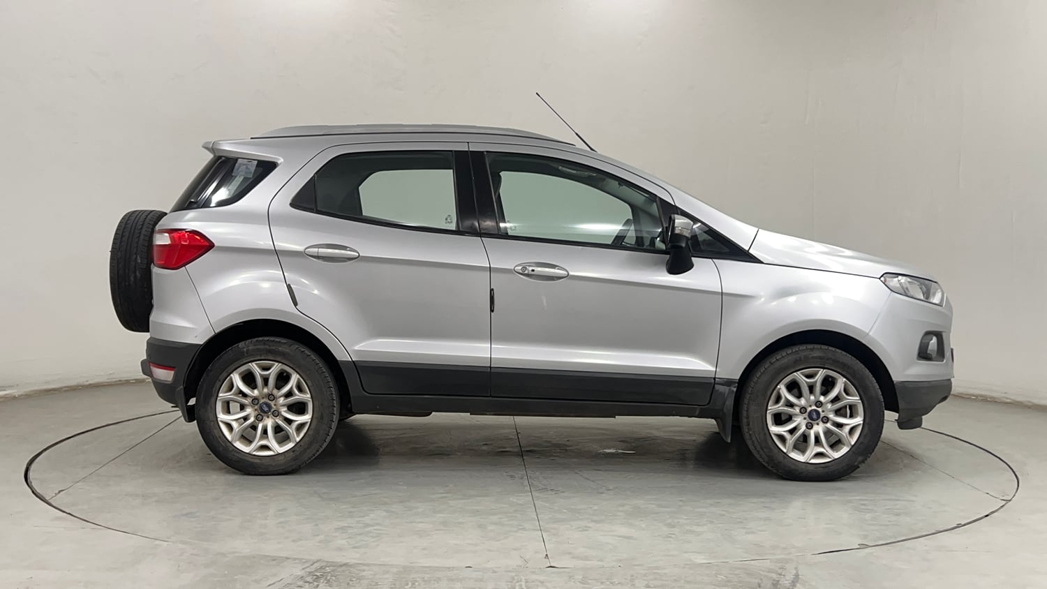 Used 2017 Ford EcoSport Titanium 1.5L Ti-VCT AT Petrol Automatic exterior RIGHT SIDE VIEW
