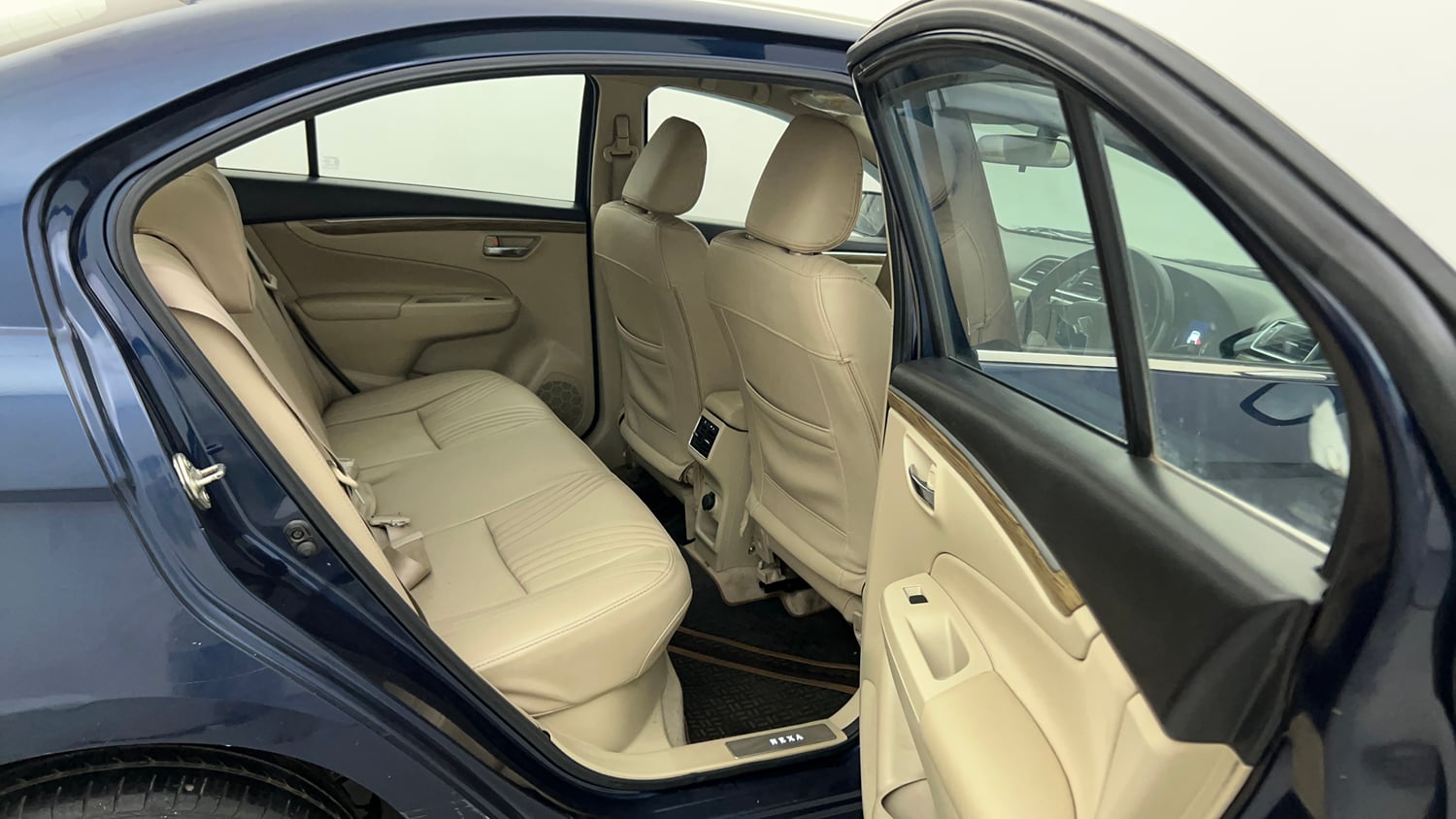 Used 2022 Maruti Suzuki Ciaz Zeta 1.5 Petrol Manual interior RIGHT SIDE REAR DOOR CABIN VIEW