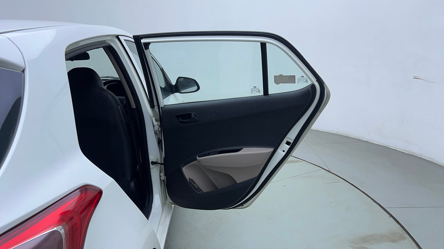 Used 2013 Hyundai Grand i10 Magna 1.2 Kappa VTVT Petrol Manual interior RIGHT REAR DOOR OPEN VIEW
