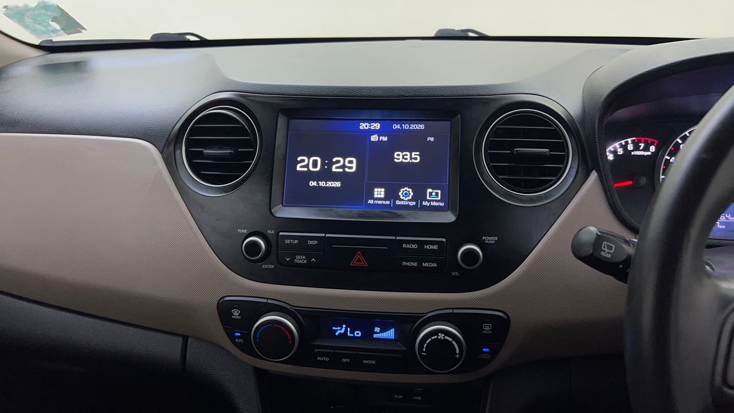 Used 2019 Hyundai Grand i10 Asta 1.2 Kappa VTVT Petrol Manual top_features Integrated (in-dash) music system