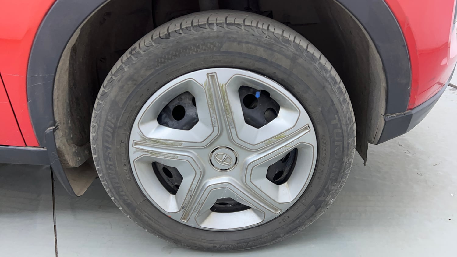Used 2022 Tata Nexon XM (S) Diesel Diesel Manual tyres RIGHT FRONT TYRE RIM VIEW