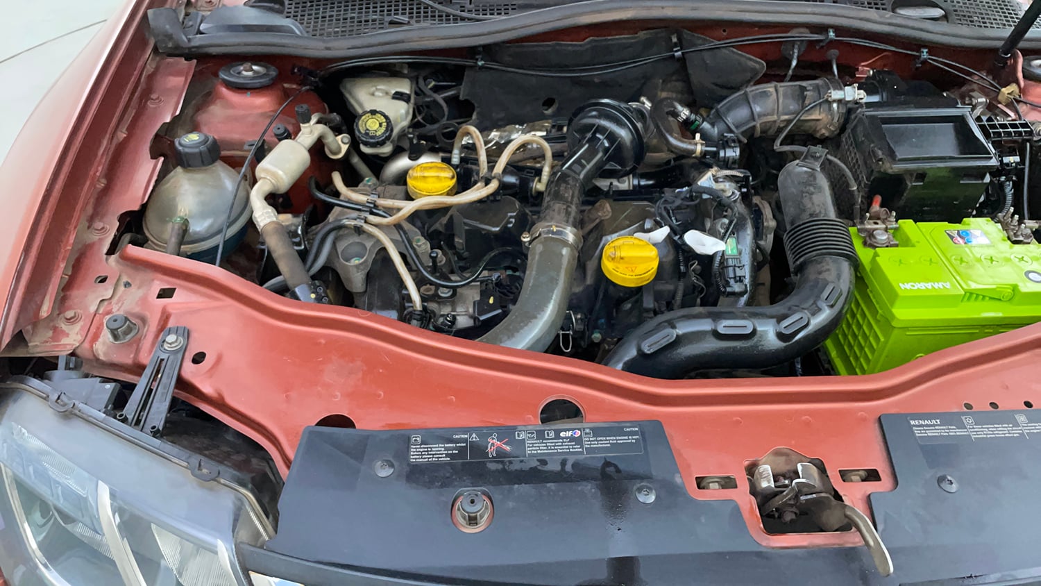Used 2016 Renault Duster 85 PS RXS 4X2 MT Diesel Diesel Manual engine ENGINE RIGHT SIDE VIEW