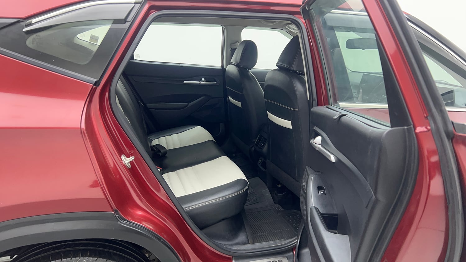 Used 2020 Kia Seltos HTK Plus 1.5 Petrol Manual interior RIGHT SIDE REAR DOOR CABIN VIEW