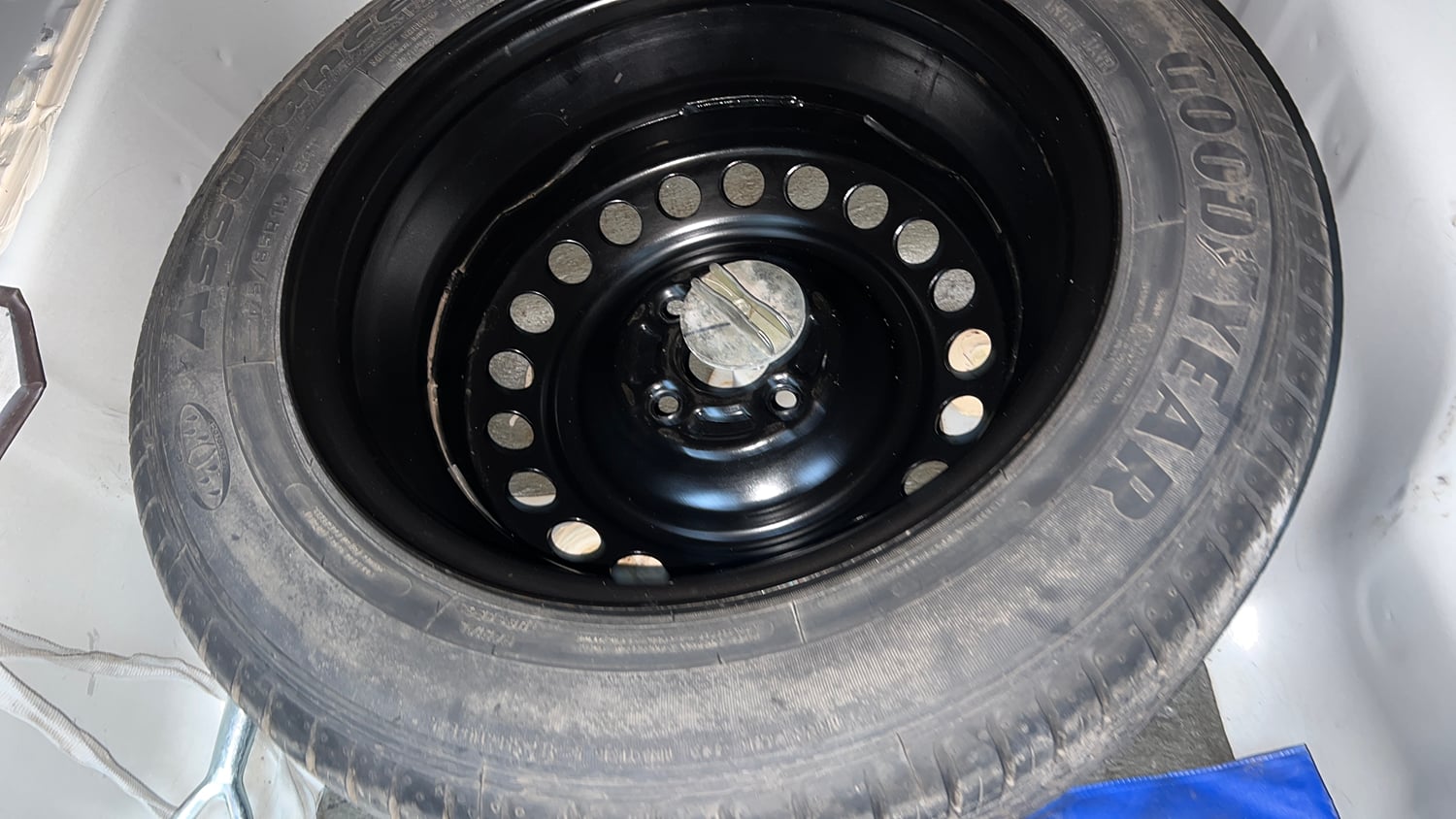 Used 2017 Honda City V Petrol Manual tyres SPARE TYRE VIEW
