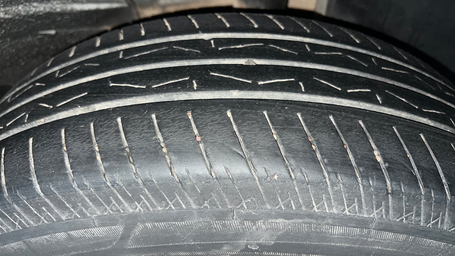 Used 2023 Tata Punch Adventure Rhythm iCNG Cng Manual tyres LEFT REAR TYRE TREAD VIEW