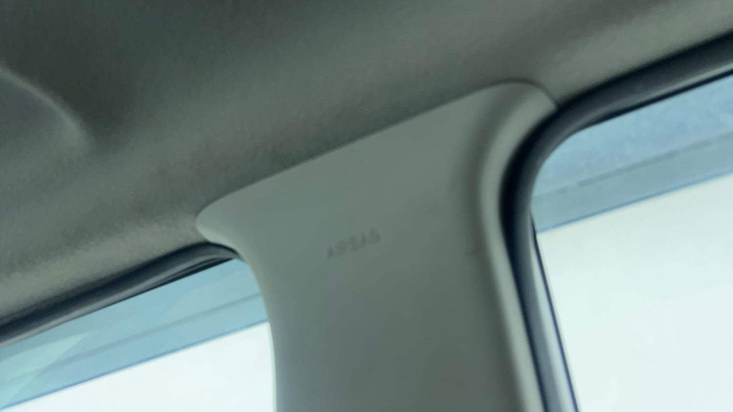 Used 2022 Hyundai Alcazar Signature (O) 6 STR 1.5 Diesel AT Diesel Automatic top_features Side airbags