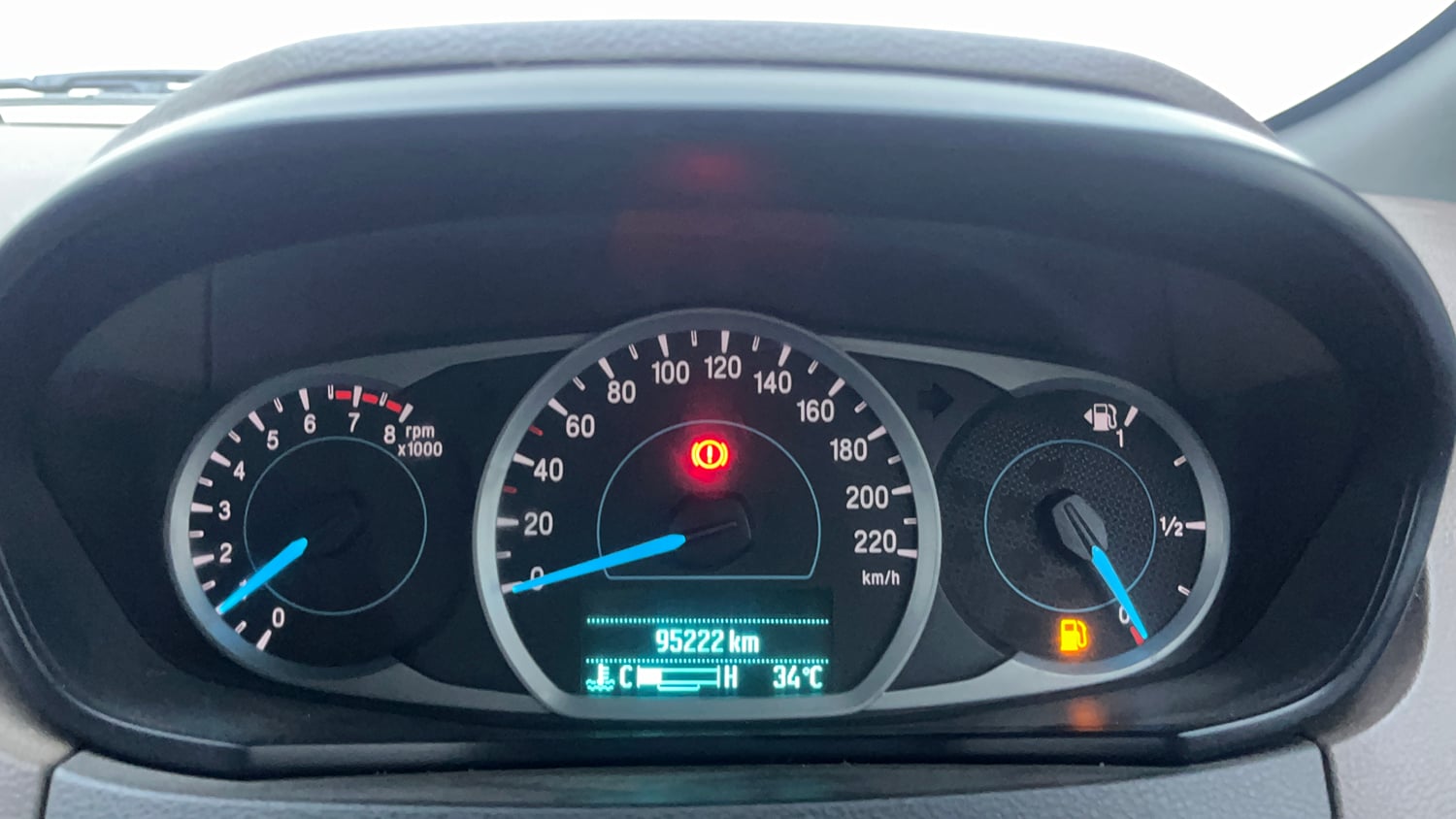 Used 2019 Ford Freestyle Titanium 1.2 Ti-VCT Petrol Manual interior CLUSTERMETER VIEW