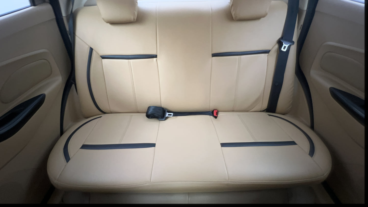 Used 2020 Ford Figo Aspire Titanium1.5 TDCi Diesel Manual interior REAR SEAT CONDITION VIEW