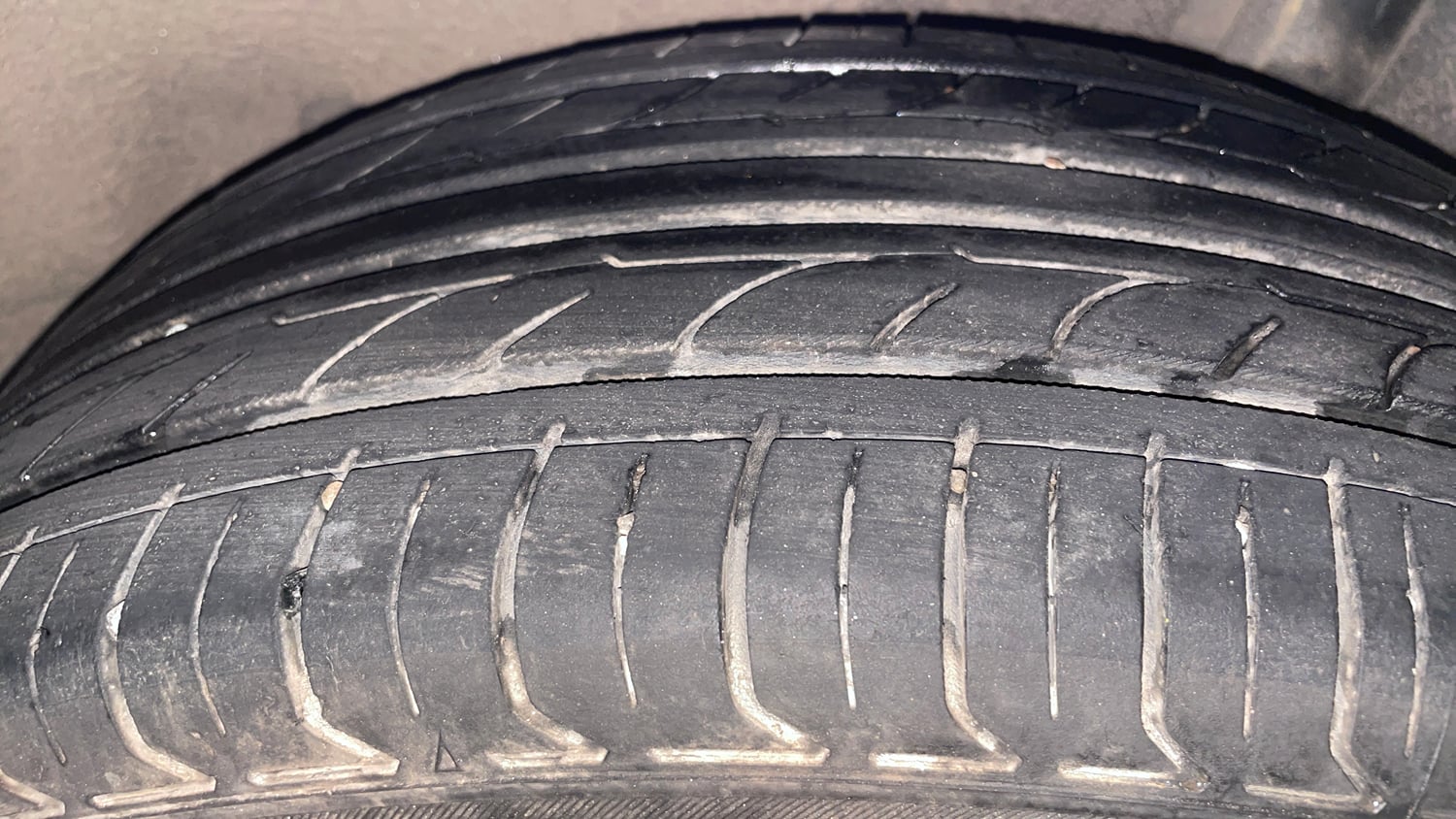 Used 2017 Ford EcoSport Titanium 1.5L TDCi Diesel Manual tyres LEFT REAR TYRE TREAD VIEW