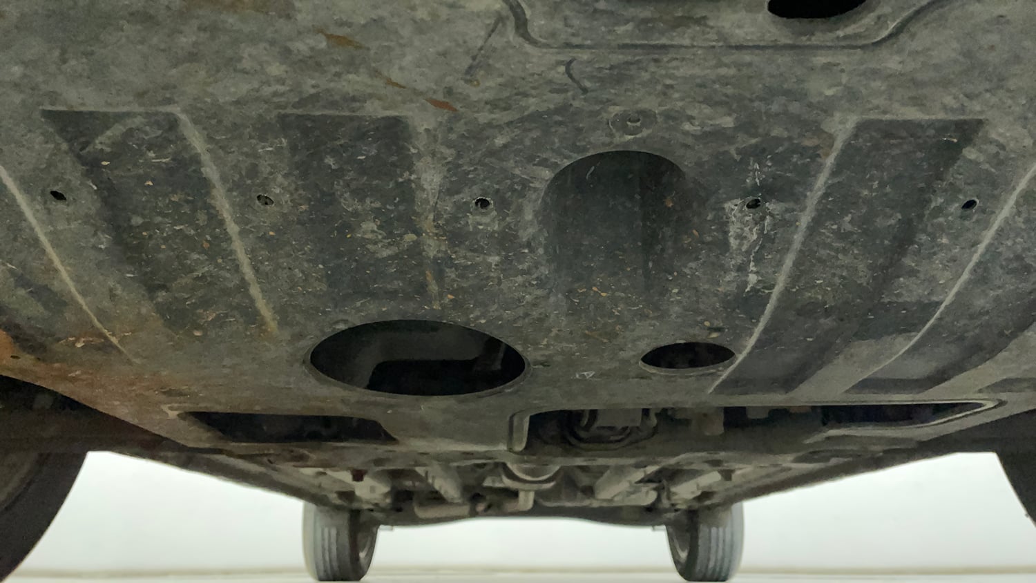 Used 2023 Hyundai Creta SX 1.5 Petrol IVT Petrol Automatic extra FRONT LEFT UNDERBODY VIEW