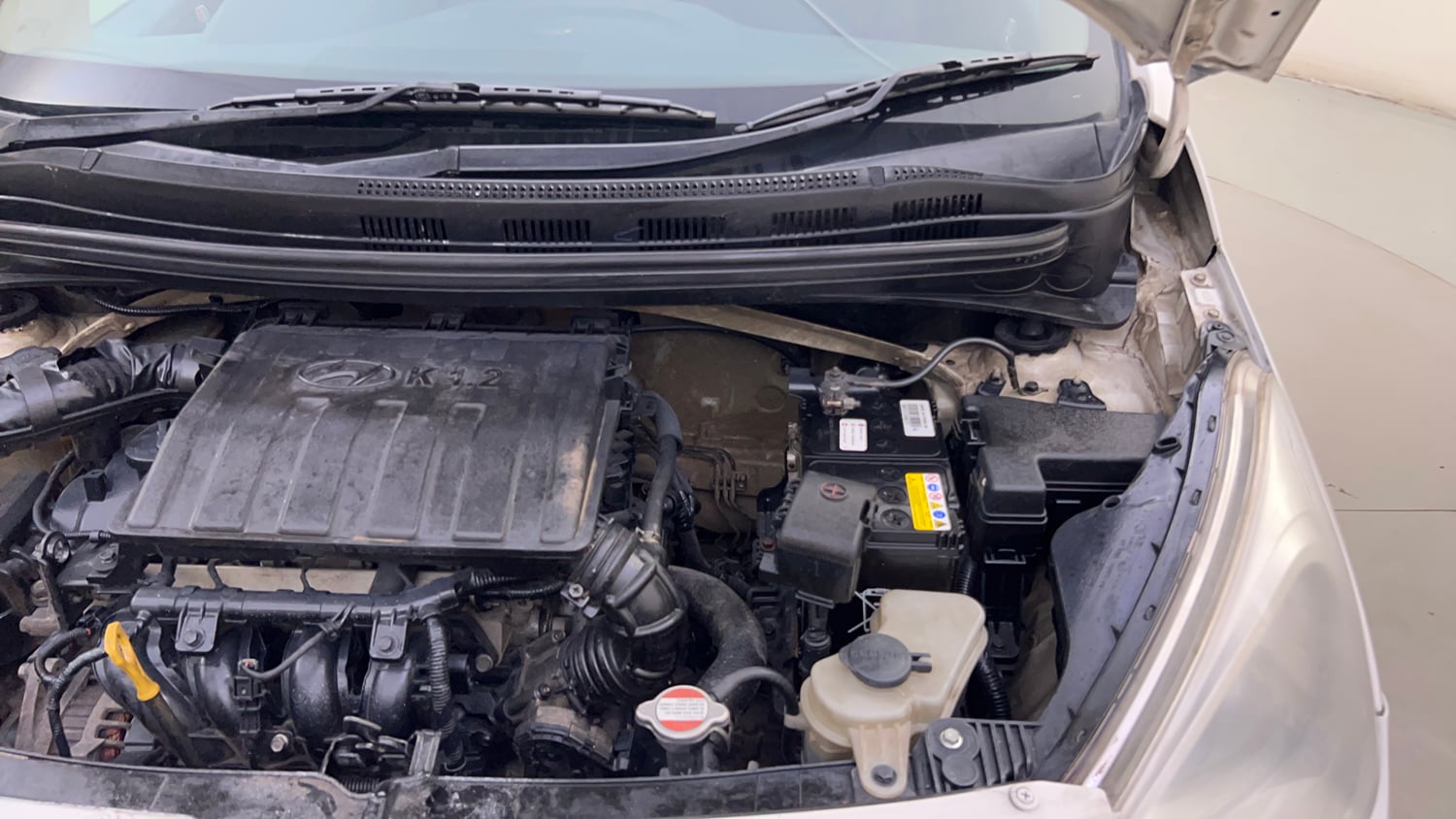 Used 2017 Hyundai Grand i10 Sportz 1.2 Kappa VTVT Petrol Manual engine ENGINE LEFT SIDE HINGE & APRON VIEW