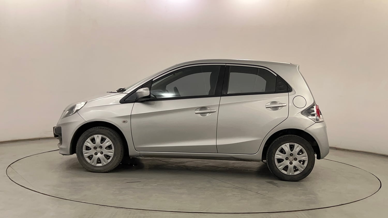 Used 2014 Honda Brio S MT Petrol Manual exterior LEFT SIDE VIEW