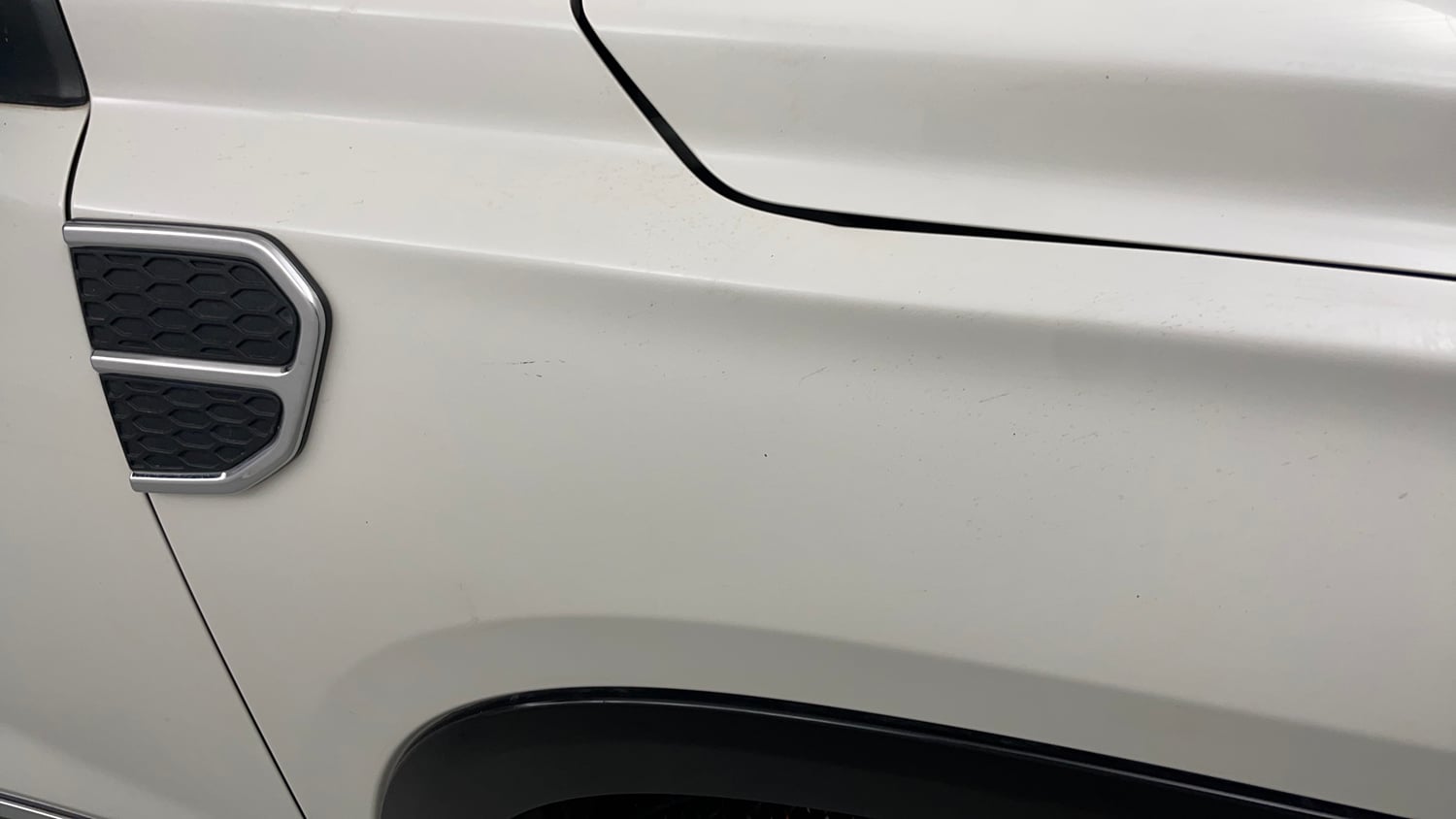 Used 2024 Maruti Suzuki Grand Vitara Zeta Plus Intelligent Hybrid eCVT Hybrid Automatic dents MINOR DENT