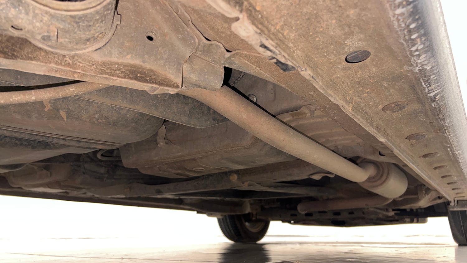 Used 2023 Honda City V Petrol MT Petrol Manual extra REAR RIGHT UNDERBODY VIEW