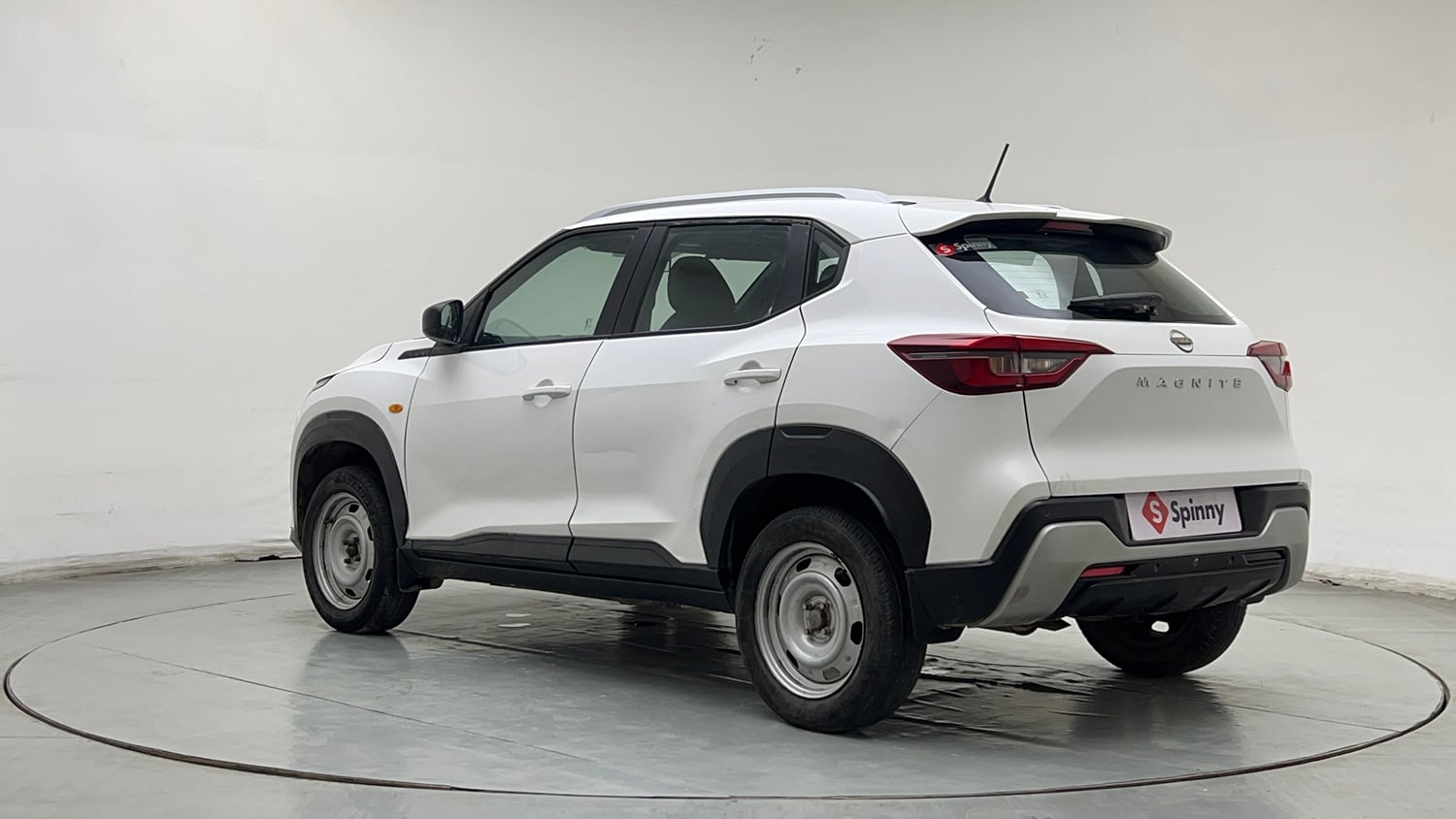 Used 2023 Nissan Magnite XE Petrol Manual exterior LEFT REAR CORNER VIEW