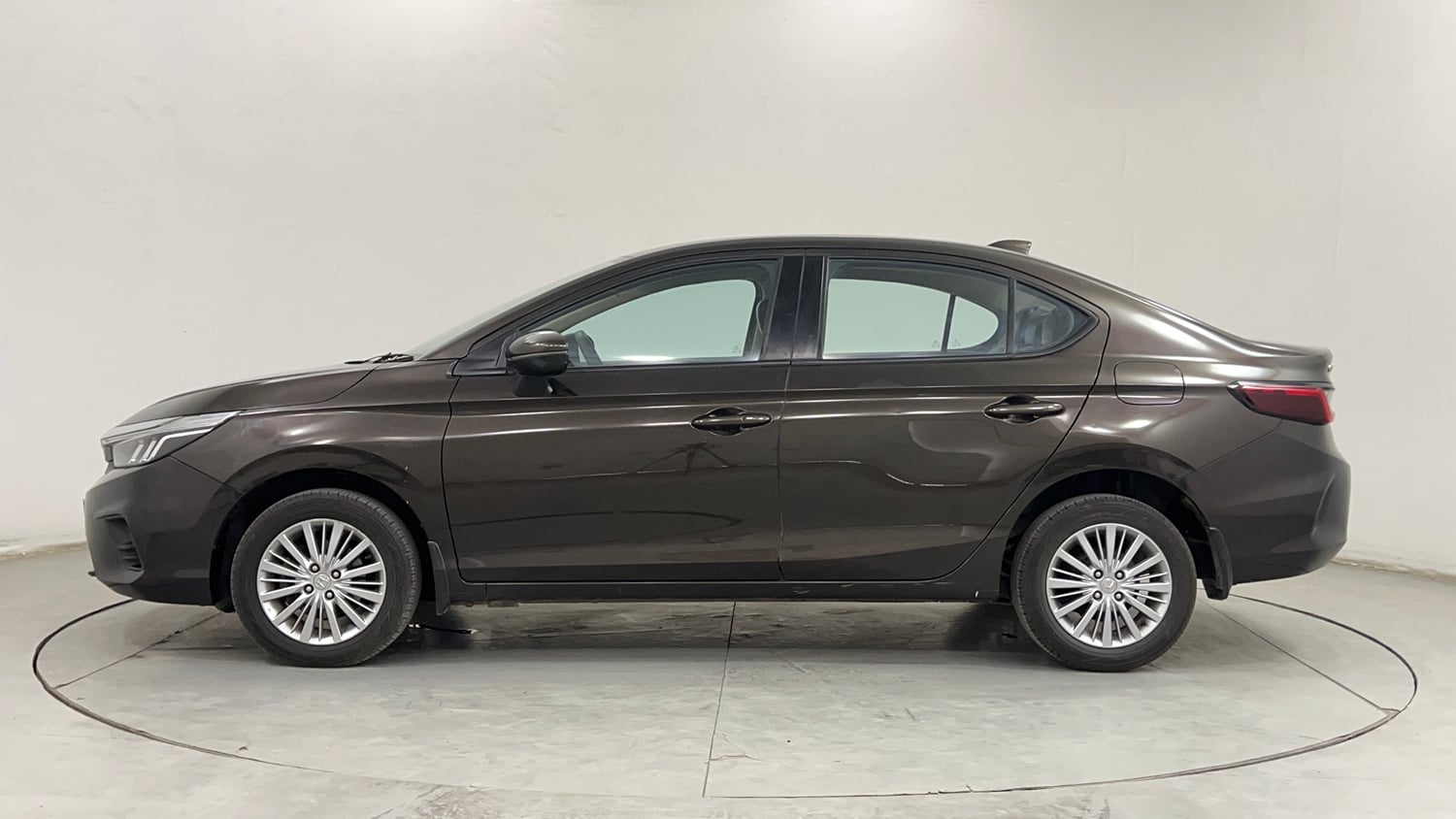 Used 2020 Honda City V Petrol Petrol Manual exterior LEFT SIDE VIEW