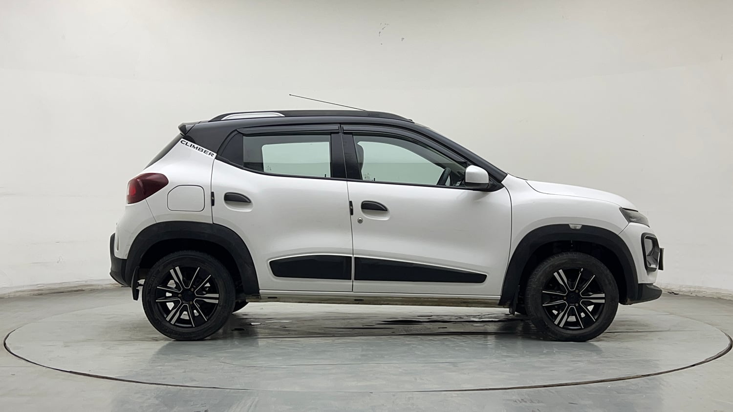 Used 2022 Renault Kwid Climber Dual Tone Petrol Manual exterior RIGHT SIDE VIEW
