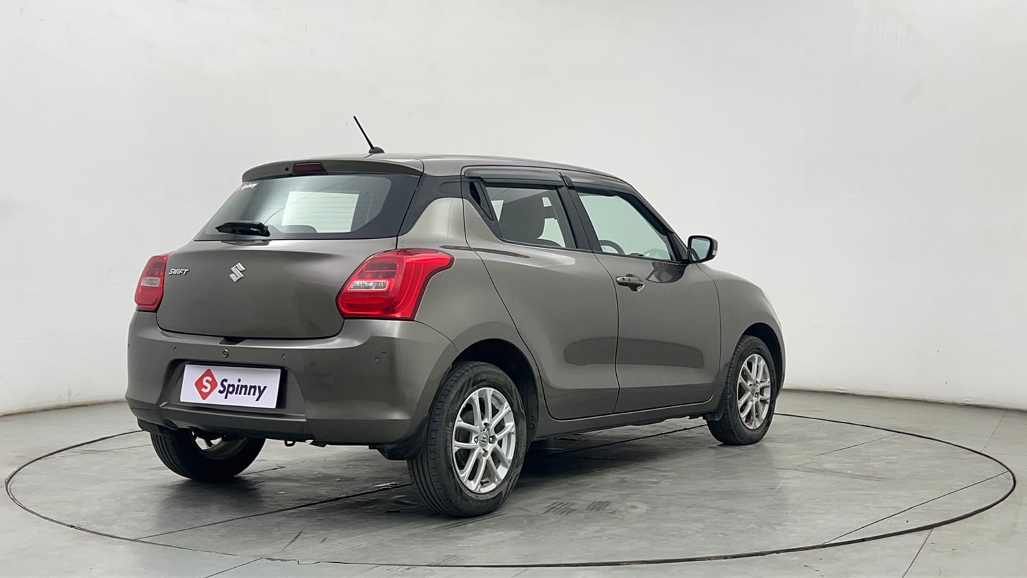 Used 2022 Maruti Suzuki Swift ZXi Petrol Manual exterior RIGHT REAR CORNER VIEW