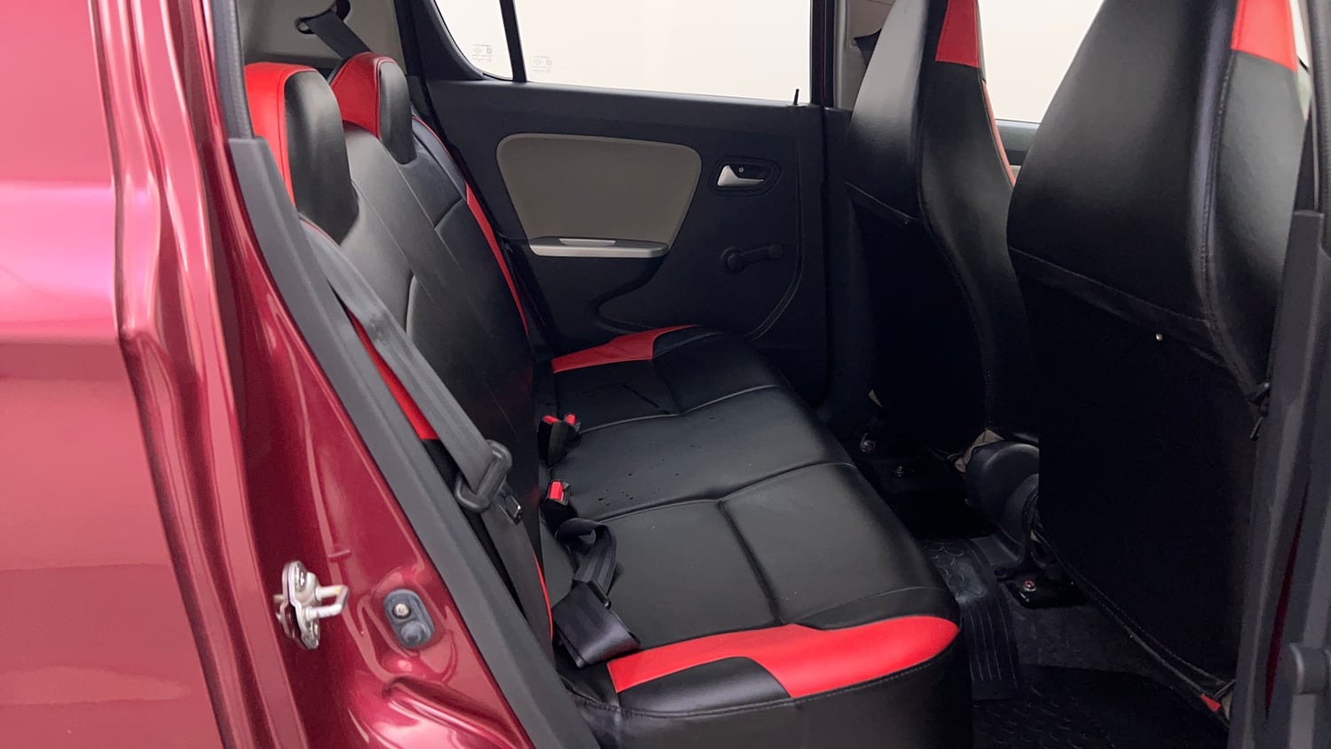 Used 2015 Maruti Suzuki Alto K10 VXi AMT Petrol Automatic interior RIGHT SIDE REAR DOOR CABIN VIEW