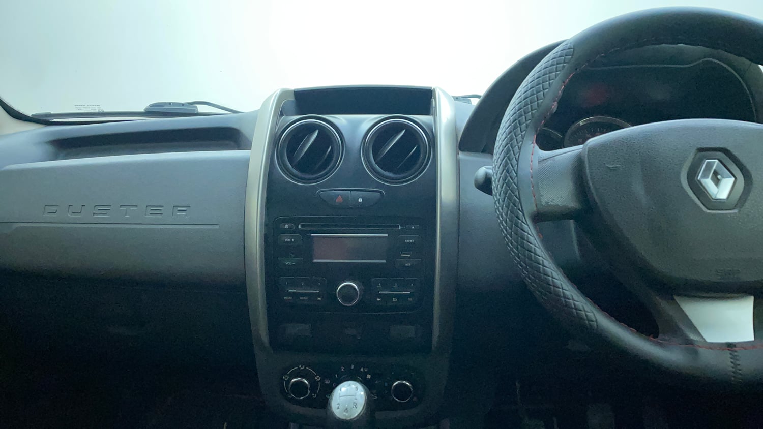 Used 2016 Renault Duster 85 PS RXS 4X2 MT Diesel Diesel Manual interior MUSIC SYSTEM & AC CONTROL VIEW