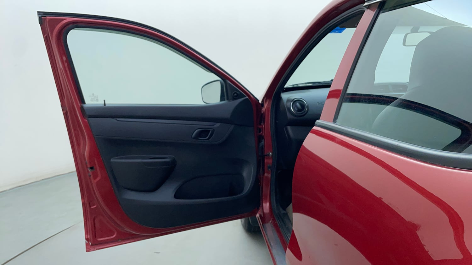 Used 2024 Renault Kwid RXL(O) 1.0 Petrol Manual interior LEFT FRONT DOOR OPEN VIEW