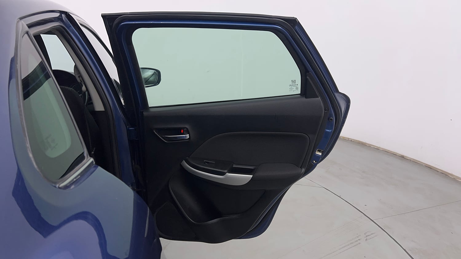 Used 2018 Maruti Suzuki Baleno Zeta 1.3 Diesel Manual interior RIGHT REAR DOOR OPEN VIEW