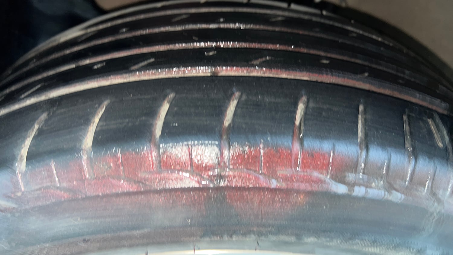Used 2015 Hyundai Elite i20 Asta 1.2 Petrol Manual tyres LEFT FRONT TYRE TREAD VIEW