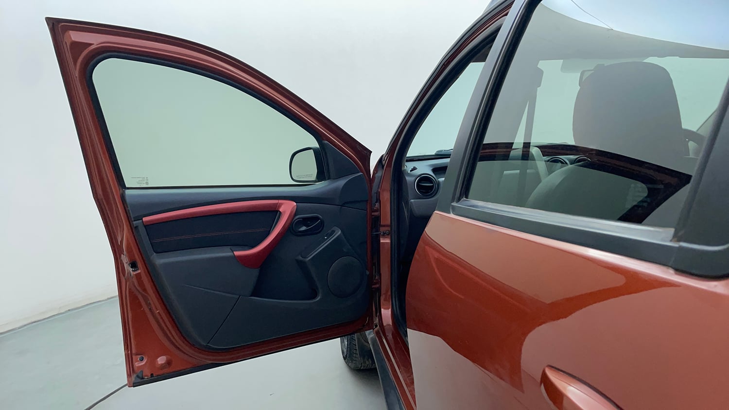 Used 2016 Renault Duster 85 PS RXS 4X2 MT Diesel Diesel Manual interior LEFT FRONT DOOR OPEN VIEW