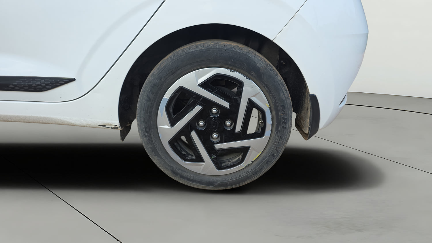 Used 2023 Hyundai Grand i10 Nios Sportz AMT 1.2 Kappa VTVT Petrol Automatic tyres LEFT REAR TYRE RIM VIEW